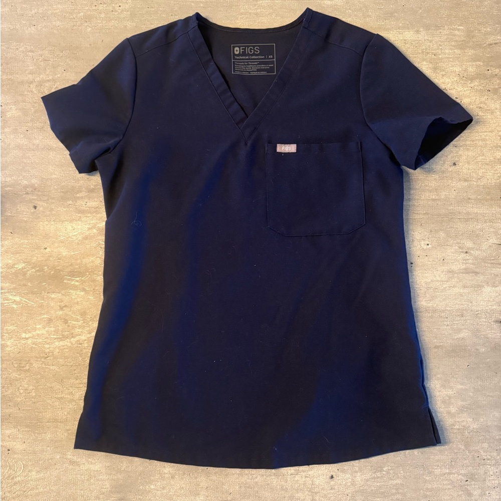 Figs Women’s Scrub Top.